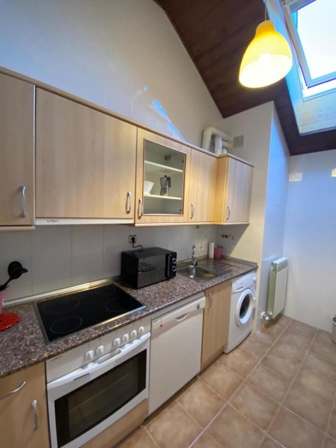 Ferienwohnung Atico Jaca A 200 M De La Ciudadela Exterior foto